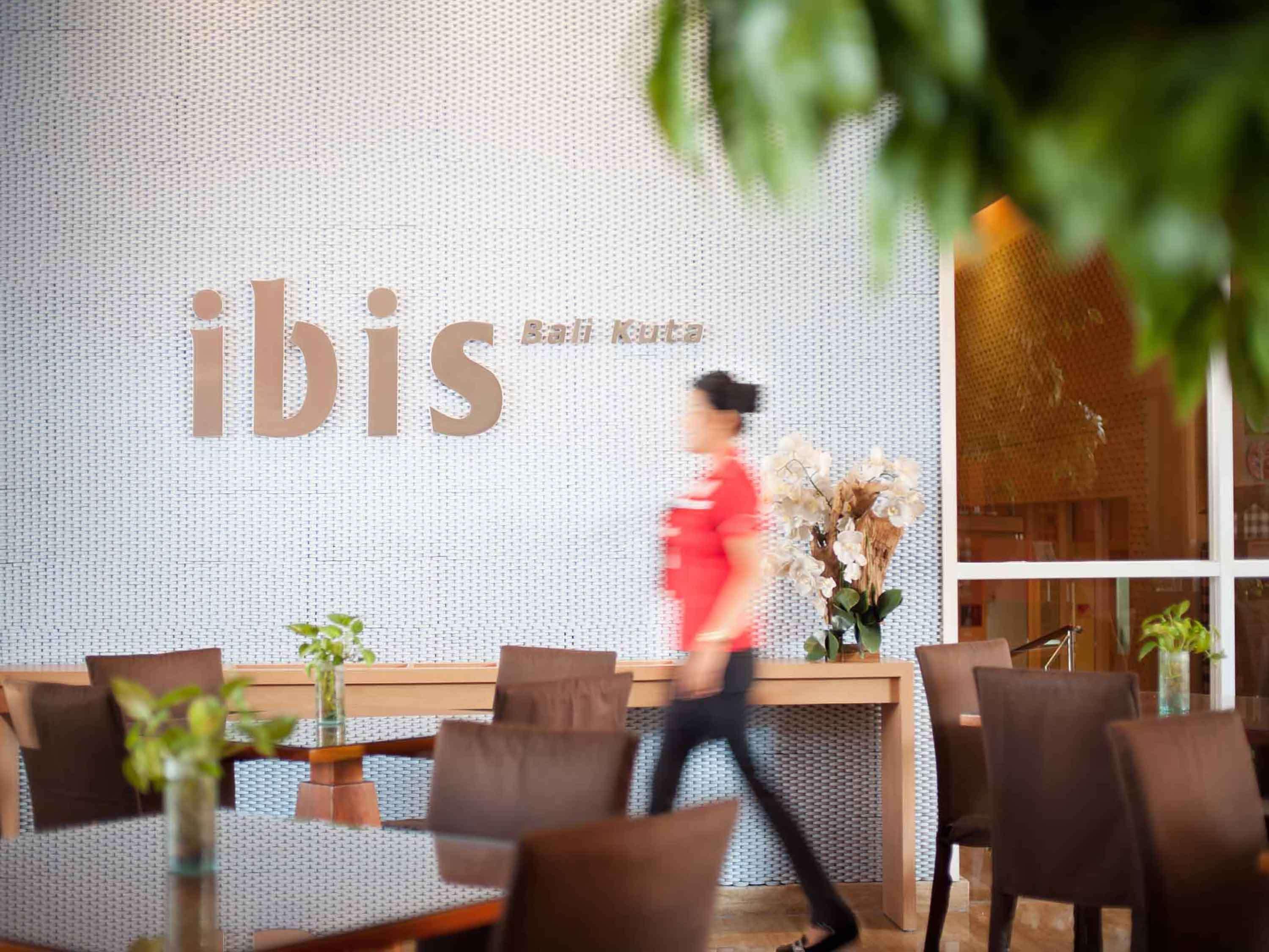 Hotel Ibis Bali Kuta à Kuta Lombok Extérieur photo